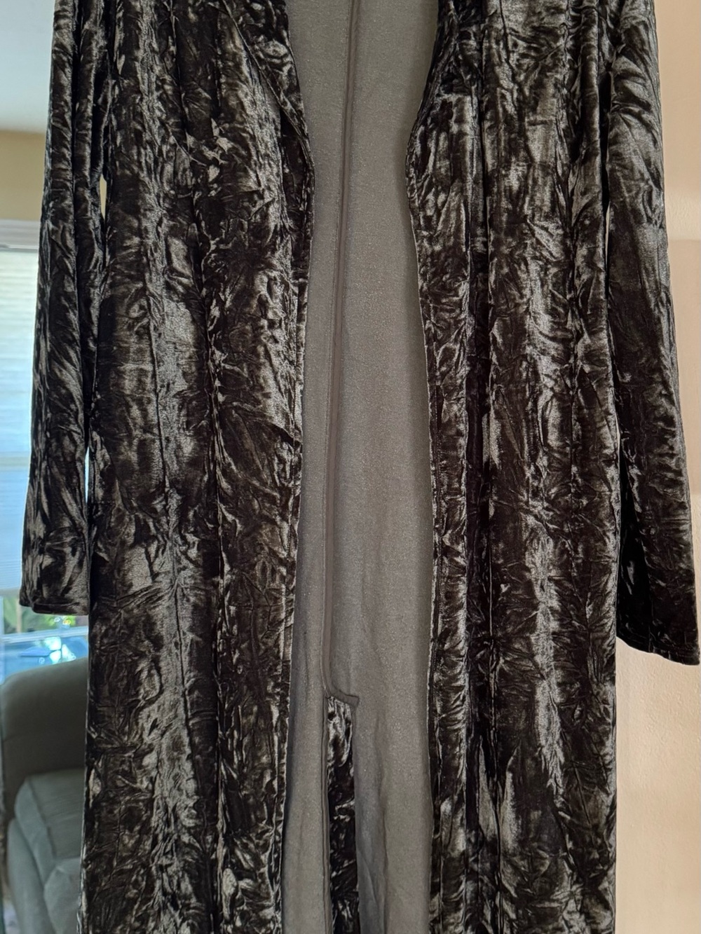NATURAL LIFE Crushed Velvet Long Open-Front Duster in Green